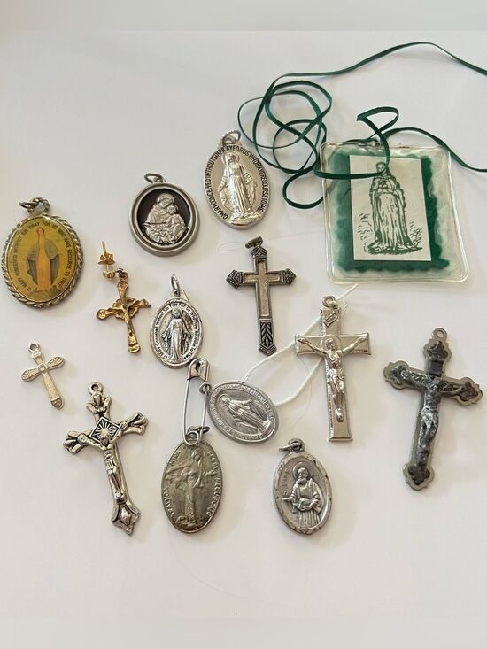 Vintage Jewelry - Vintage Catholic Religious Medals Saints Crucifix Jewelry Lot